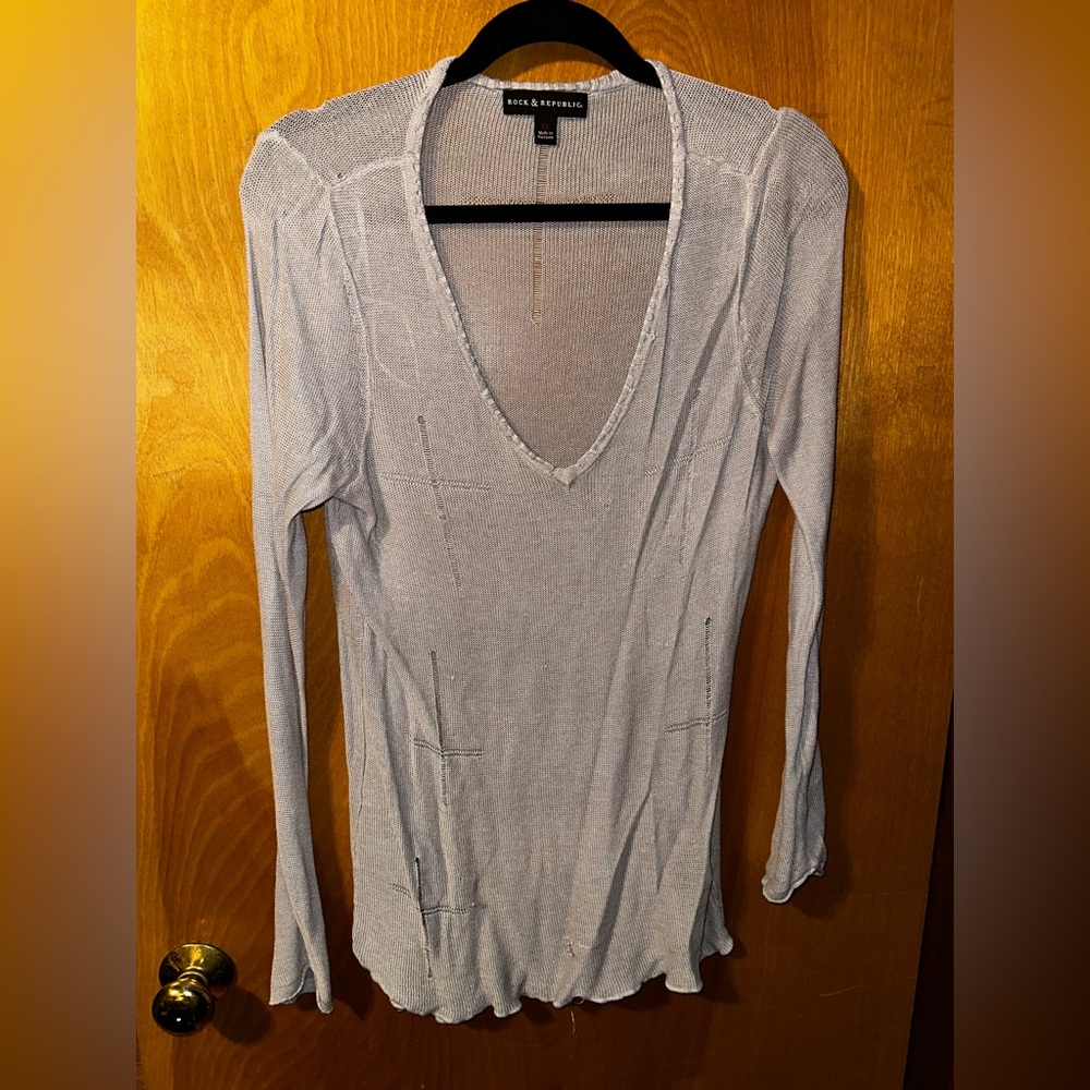 Rock and Republic Sweater with Crosses Design Women's Size XL Light Gray